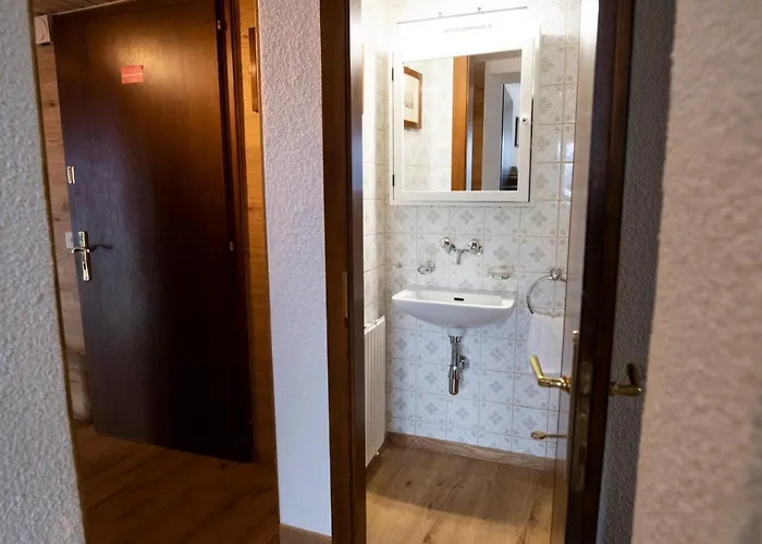 De Montagne, Idealement Situe * Crans-Montana